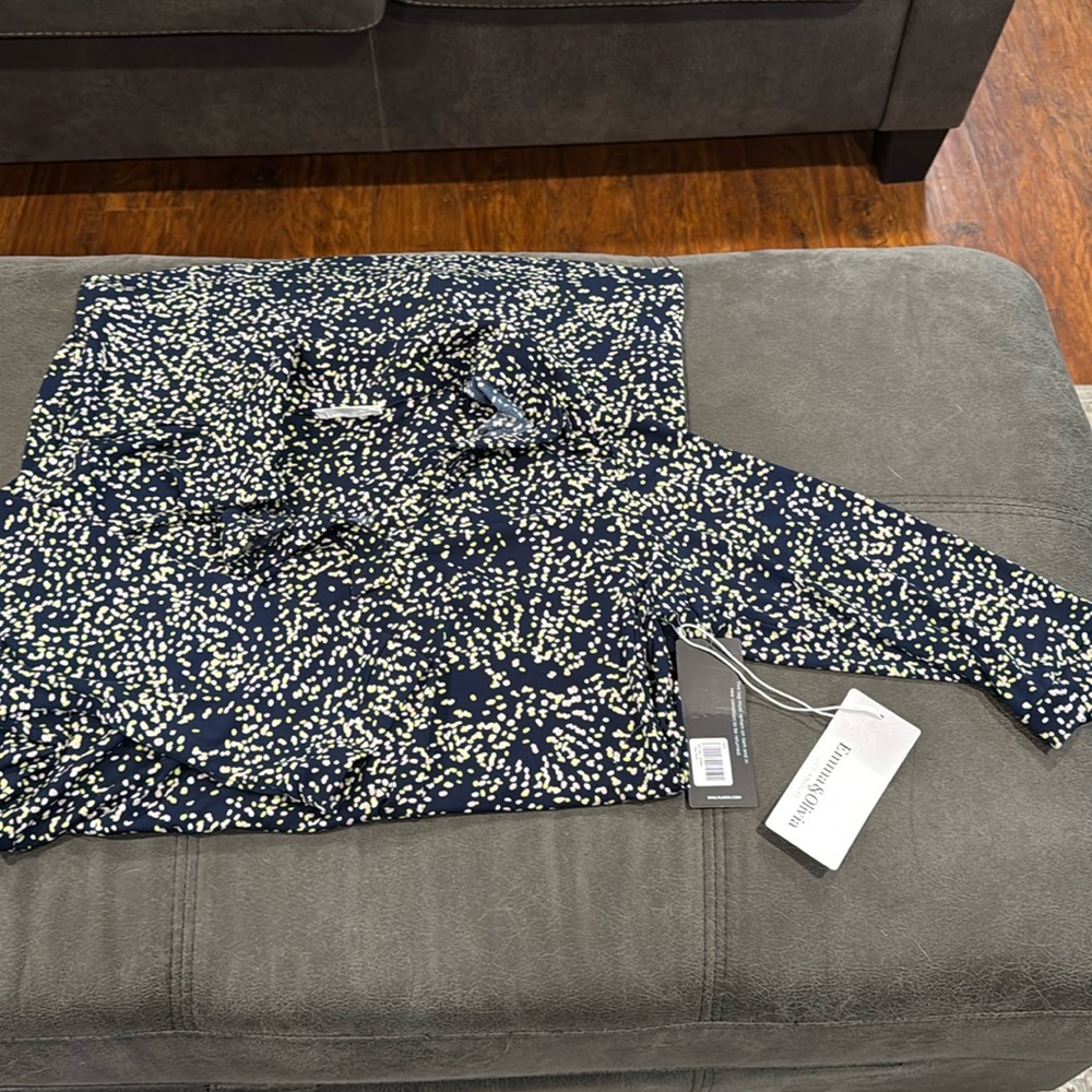 Emma&Olivia mid length dress size large